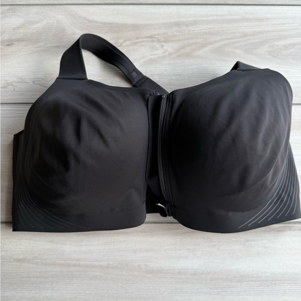Victoria’s Secret VSX Knockout™ Front-Close Sports Bra Black 38DDD NWT - Picture 5 of 12